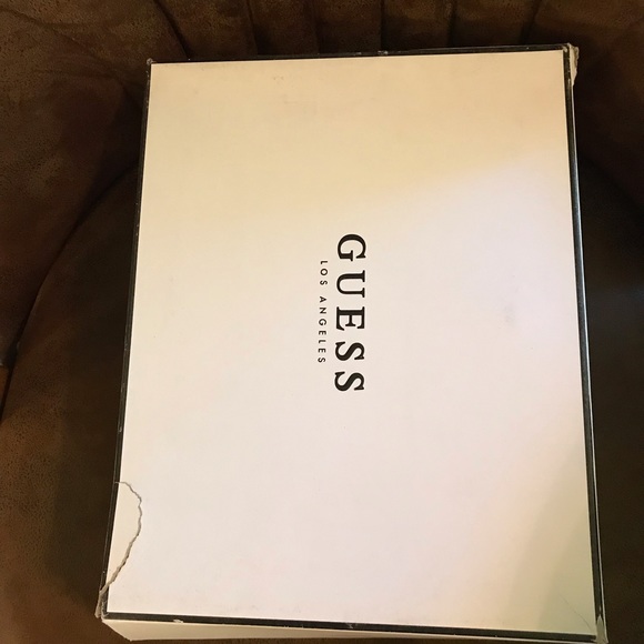 NIB Guess Kenzie 2 Studded Peep Toe Heels 8.5M - Picture 15 of 16